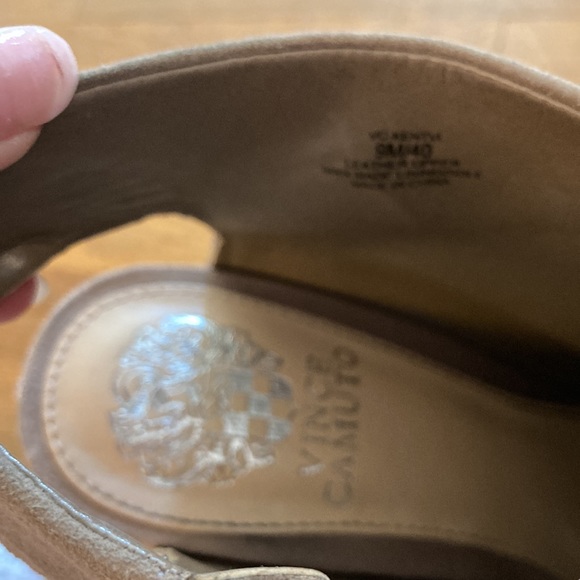 *last chance!!* Vince Camuto | Women’s tan suede side zip wedges - Picture 10 of 16